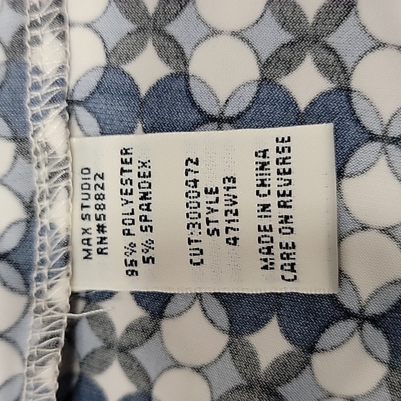Max Studio, Size M, Geometric A-Line / Full Mini Skirt. Excellent Used Condition - Picture 9 of 9